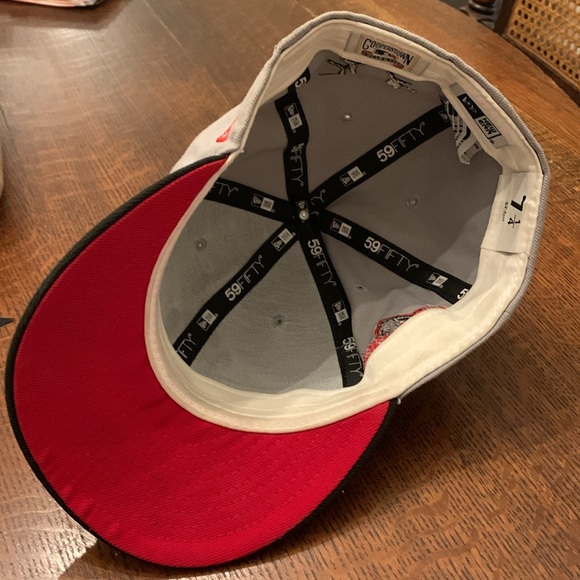 New York Yankees 1999 World Series Fitted Hat Cooperstown Collection Size 7 1/4 - Picture 5 of 9